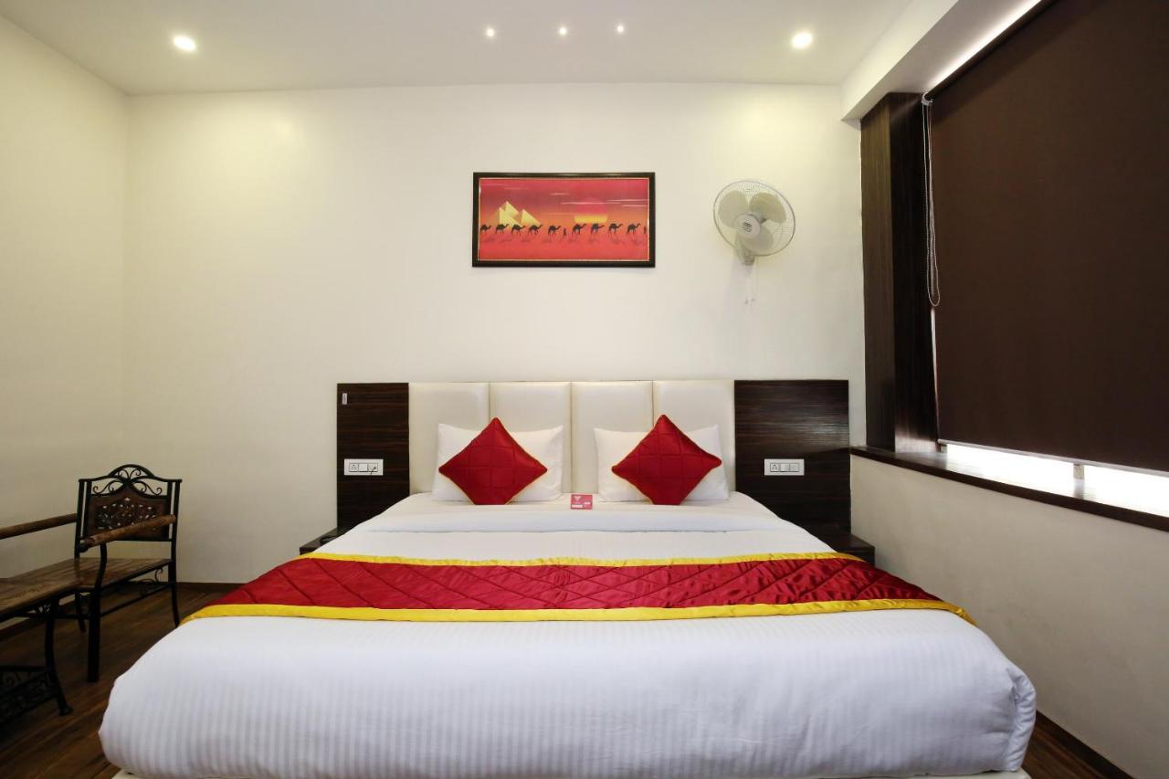 โอโย 9159 โฮเต็ล รอยัล วูดสลาร์ค Hotel Zirakpur ภายนอก รูปภาพ
