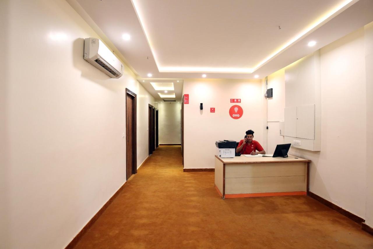 โอโย 9159 โฮเต็ล รอยัล วูดสลาร์ค Hotel Zirakpur ภายนอก รูปภาพ